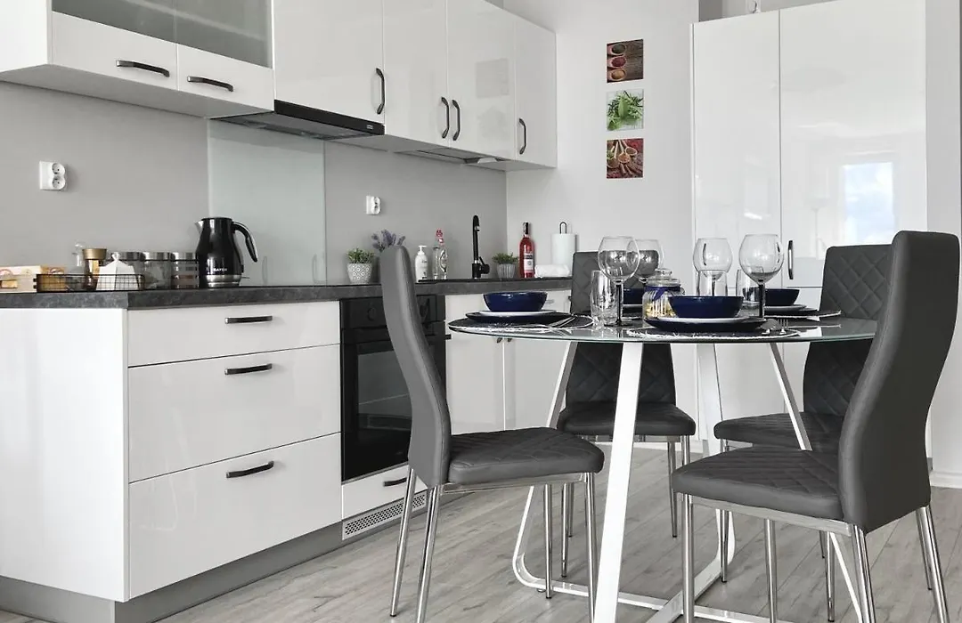 Komfortowy apartament z balkonem 'Platany'-1
